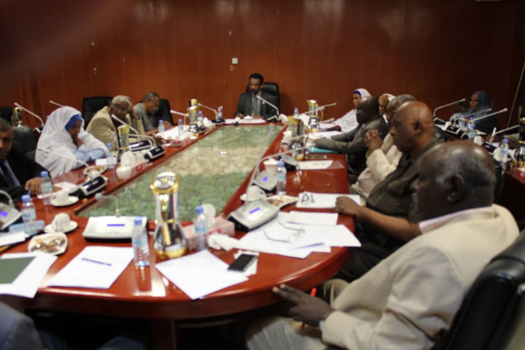 المسجل التجاري يكشف عن وجود 1816 شركة مخالفة للوائح والقوانين