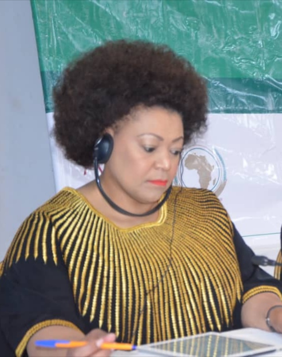 اكدت السيدة نونتسيكيليو ممثل مركز دراسات العنف والمصالحة بجنوب افريقيا اهمية الإستفادة من الخبرات