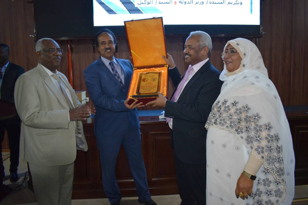 وزير العدل يثمن الادوار التي قامت بها المرأة السودانية طوال التاريخ