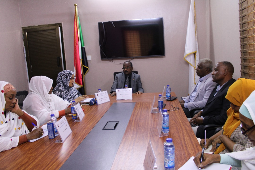 وزير العدل يؤكد علي أهمية عكس جهود الدولة في مكافحة جريمة الاتجار بالبشر