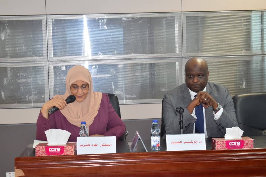 جلسة تفاكرية حول الشراكة بين القطاعين العام و الخاص