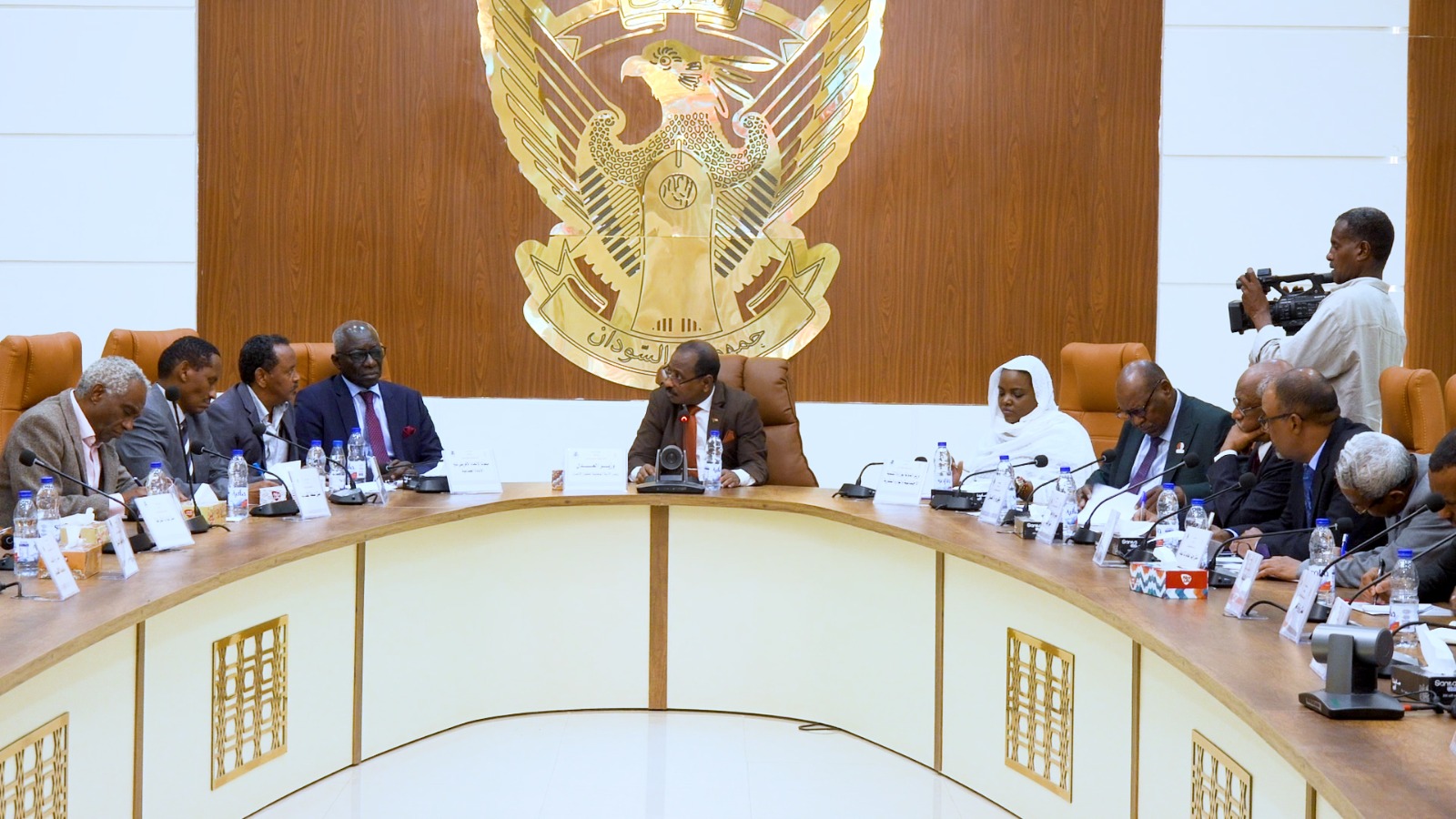 مبعوث الاتحاد الافريقى لمنع الابادة الجماعية يجتمع بأعضاء الآلية الوطنية لحقوق الإنسان