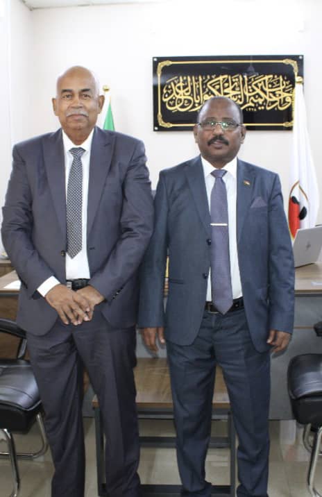 وزارتي العدل و الطاقة تبحثان مشروع قانون الطاقة المتجددة