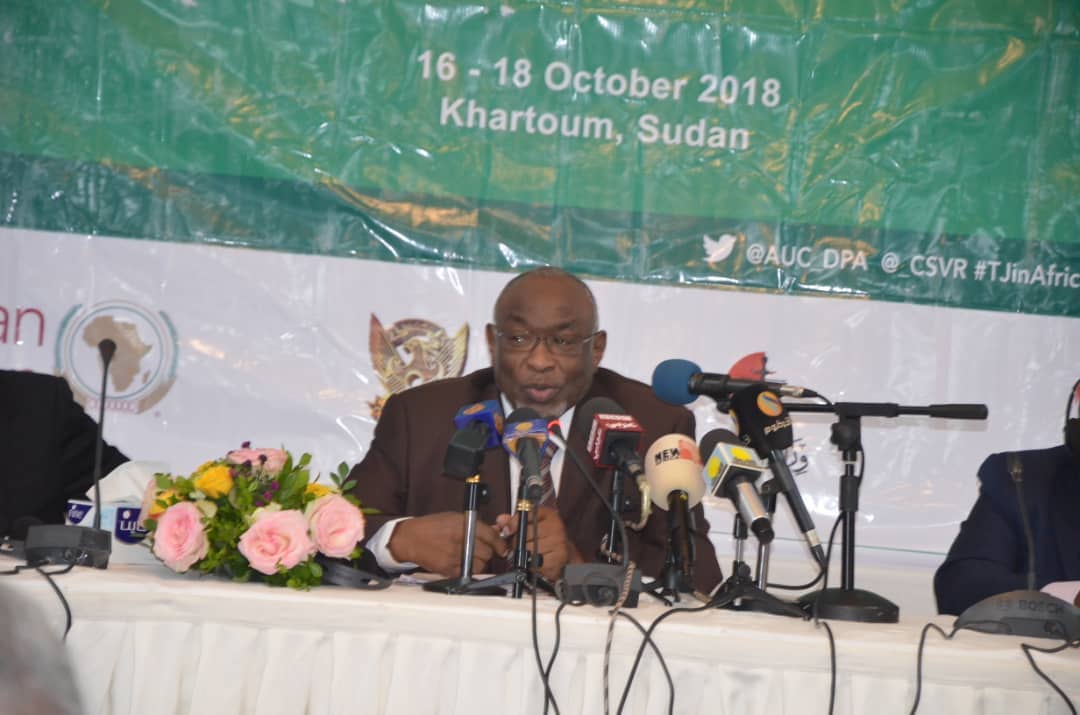 كبر يجدد الدعوة الي المعارضة المسلحة للالتحاق بالسلام 