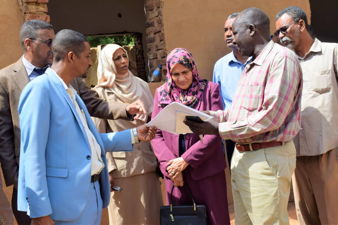 وكيل العدل تتفقد أعمال التشييد والصيانه بمبني  التسجيلات التجارية