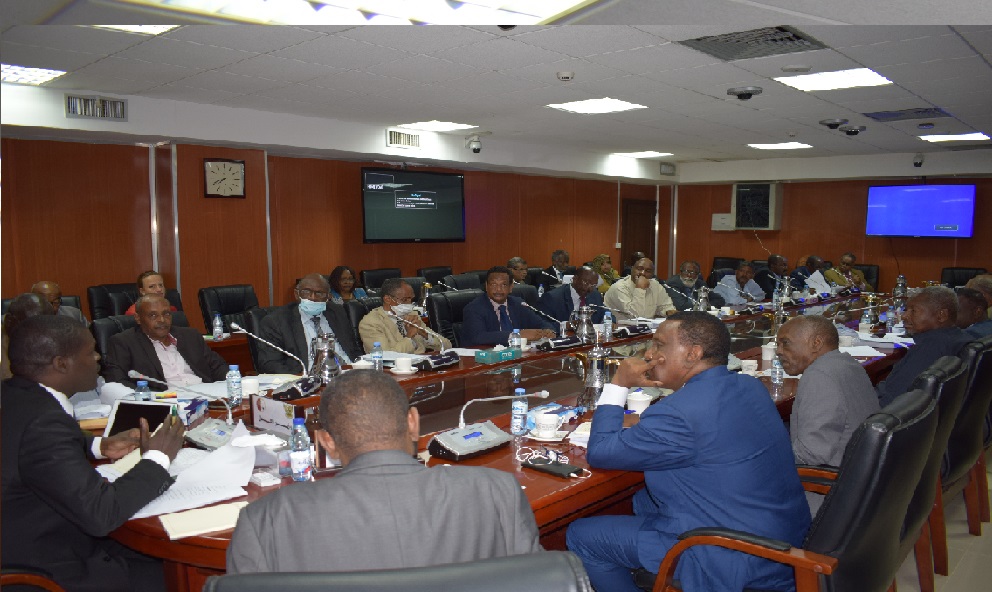 وزير العدل يعقد اجتماعاً موسعاً مع قادة وأعضاء الأطراف الموقعة على اتفاق جوبا لسلام السودان