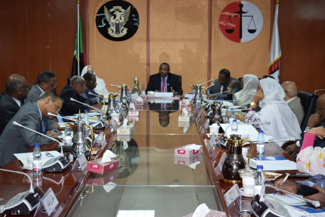 دقدق يتراس اجتماع لجنة تنفيذ قرار مجلس حقوق الانسان 