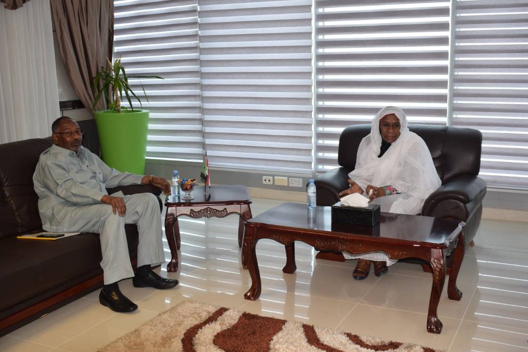 الحويرص تلتقي والي كسلا