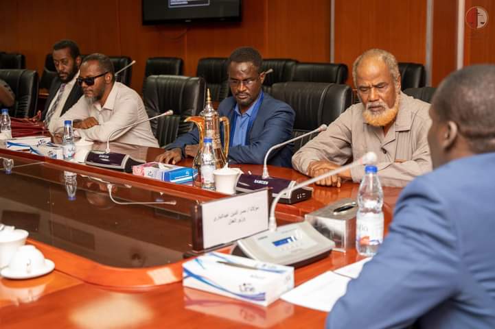 وزير العدل: المجتمع هو الخاسر الأكبر بحرمانه المواهب والكفاءات من حقوقهم الطبيعية والعادلة